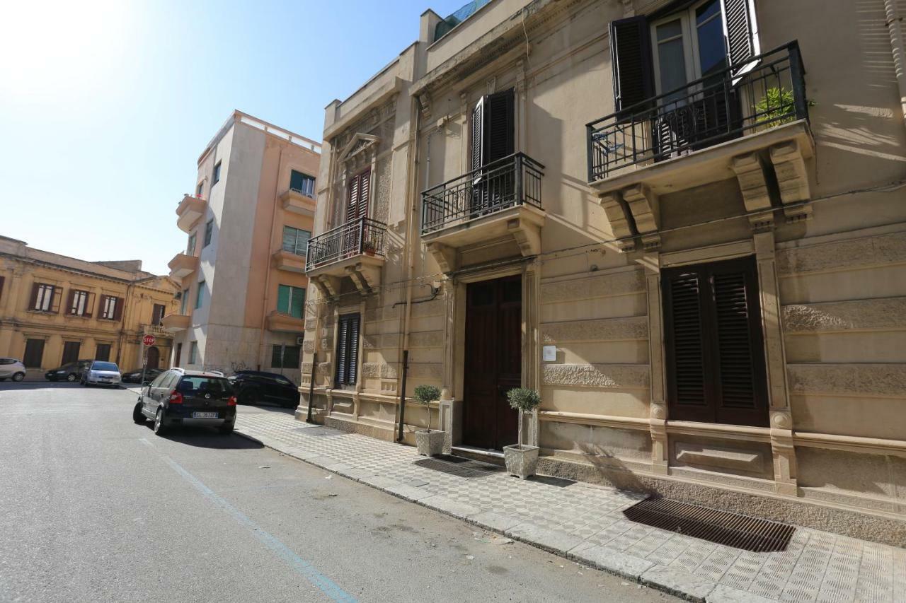 Re Ruggero Rooms Reggio Calabria Exterior photo